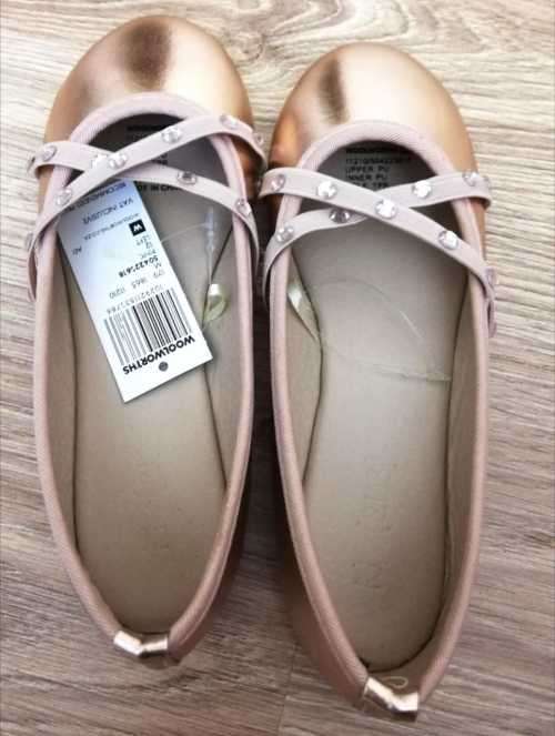 Ballerina Woolworths Pumps
