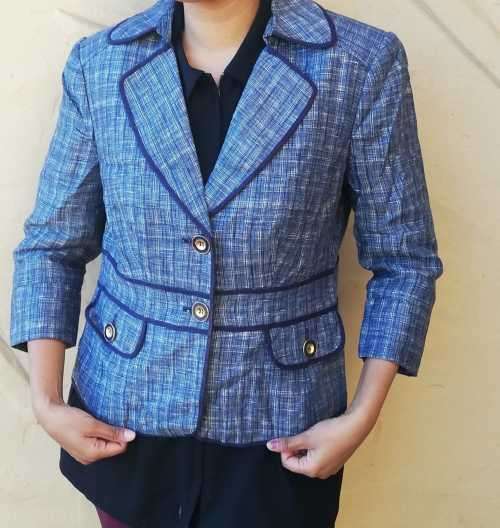 Beautiful Tweet Coat with gorgeous detailing 100% linen