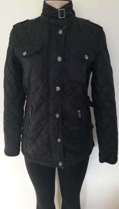 Fitted winter black padded jacket