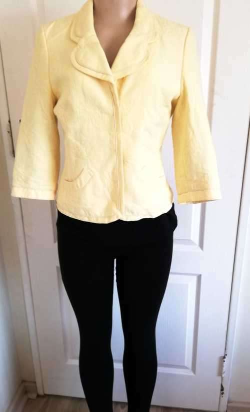 BeautifulPale Yellow Ribbed Blazer