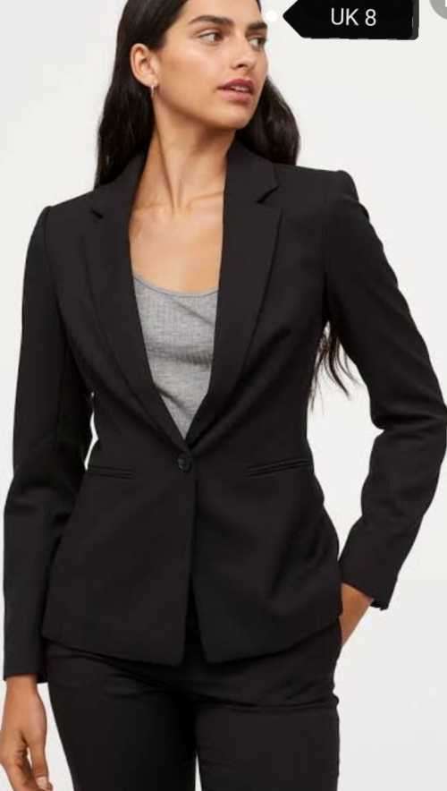 Fitted Black Blazer