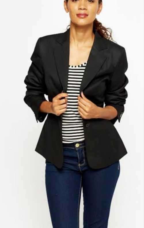 Fitted Black Blazer