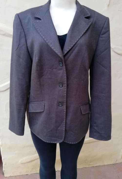 Stunning Brown Blazer with stitch detailing