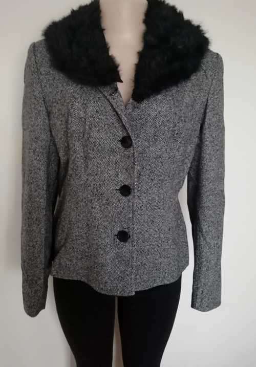 Vintahe Style Tweed Blazer with Faux Fur collar