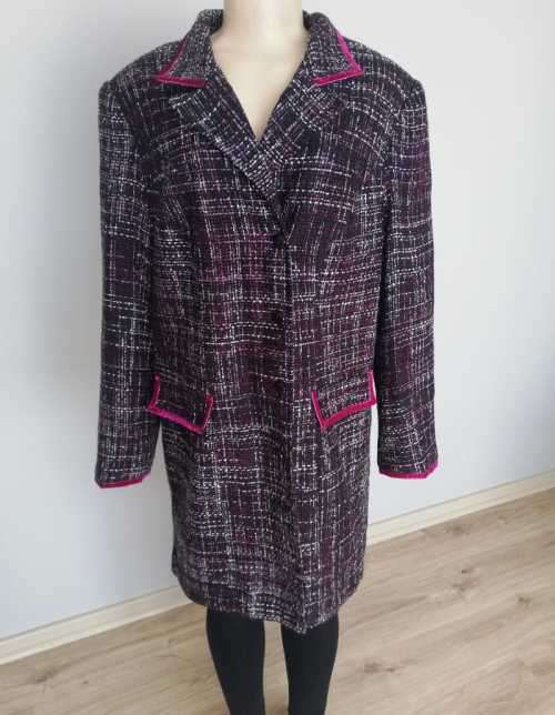 Gorgeous shades of pink tweed Coat