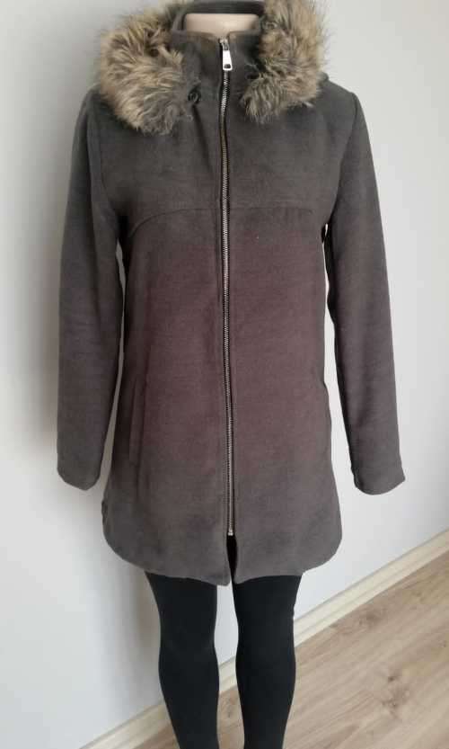 Brown zip up Jacket with faux fur trim