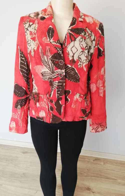 Exquisite Red Floral Blazer