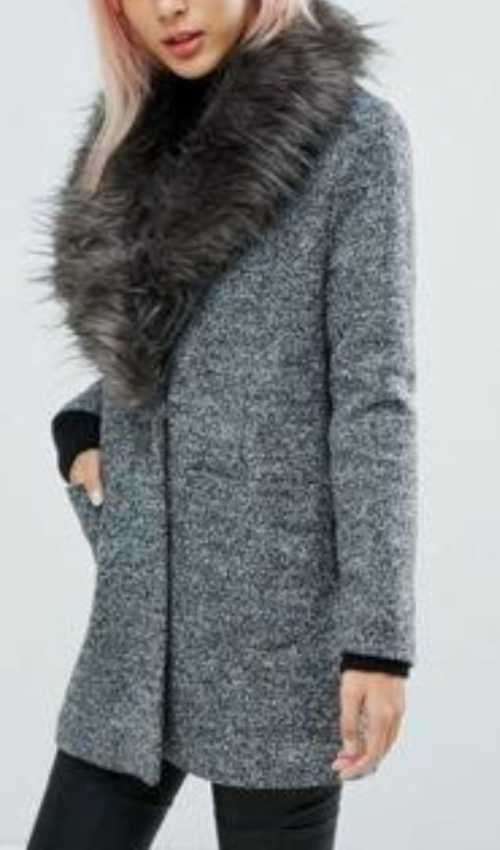 Beautiful Grey Mix coat with faux fur collar