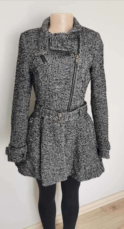 Dress style tweed Coat..zip up and belted