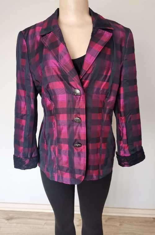 Beautiful check blazer with lace inset on sleeves
