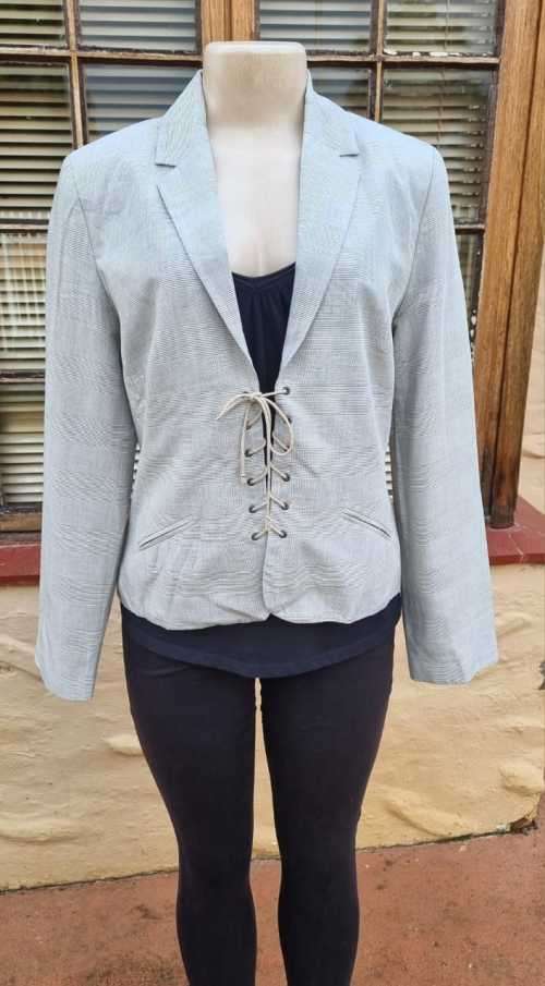 Beautiful Beige tie up Coat