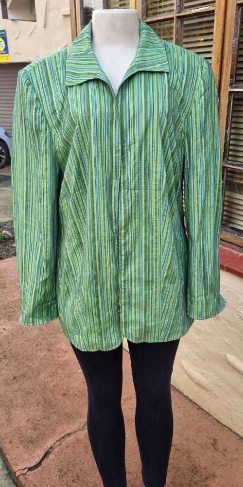 Exquisite green striped zip up jacket