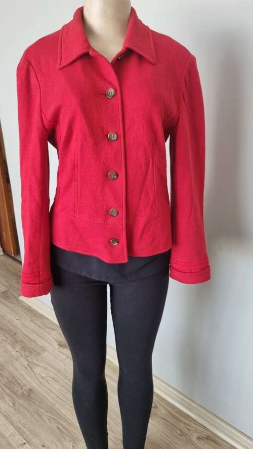 Beautiful warm red jersey......R60 shipping