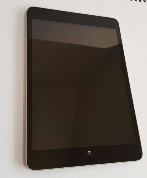 iPad Mini - Space Grey, 16GB, Wi-Fi
