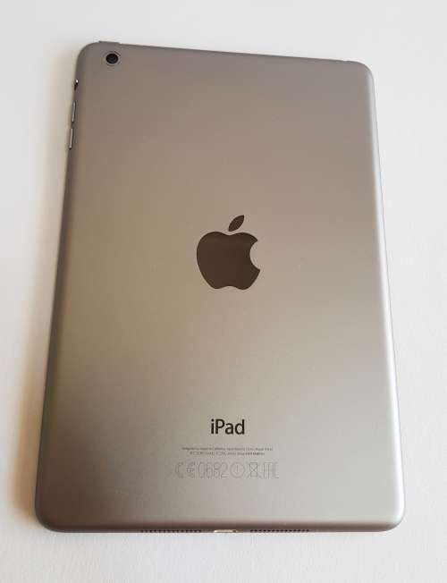 iPad Mini - Space Grey, 16GB, Wi-Fi