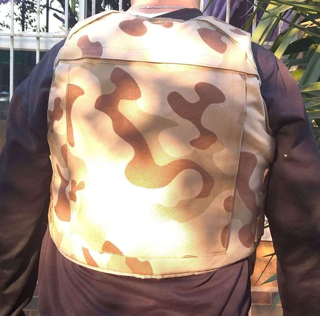 Military Grade Bullet Proof Vest - (Desert Camouflage) with 2 x Level III Ballistic Plates