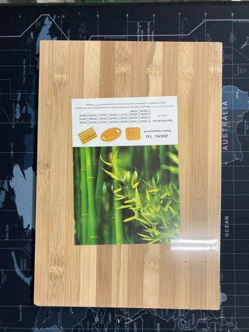 CHEAPER DEALS - 22cm x 32cm BAMBOO CUTTING BOARD - SLIGHT DENT