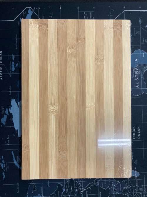 CHEAPER DEALS - 22cm x 32cm BAMBOO CUTTING BOARD - SLIGHT DENT