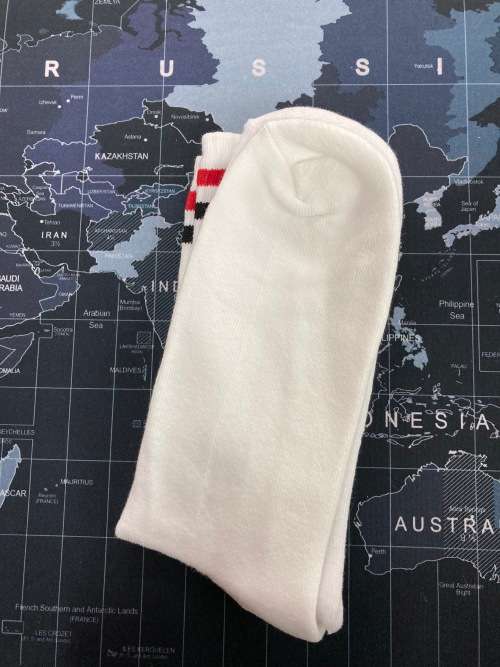 HIGH QUALITY WHITE SOCKS - ONE SIZE FITS ALL