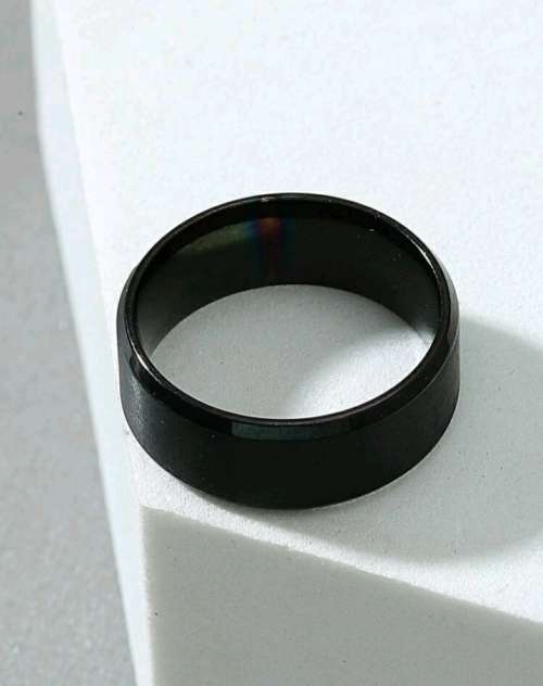 Mens Black Ring. Size 18