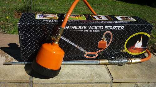 BRAAI - CAMPING -  WOOD STARTER - GAS - all metal cylinder - use to QUICK START  a fire /