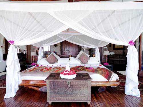 5 Nights Accommodation for up to 8 people in Zi Villa - Zanzibar Beach House