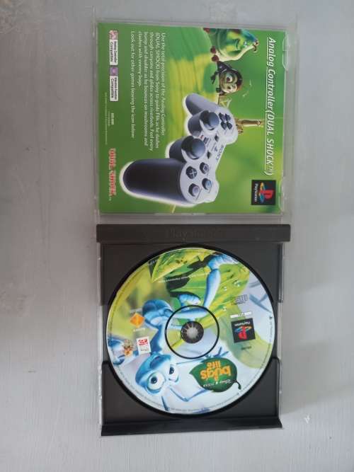 A Bug's life Playstation game PS1 DISNEY working