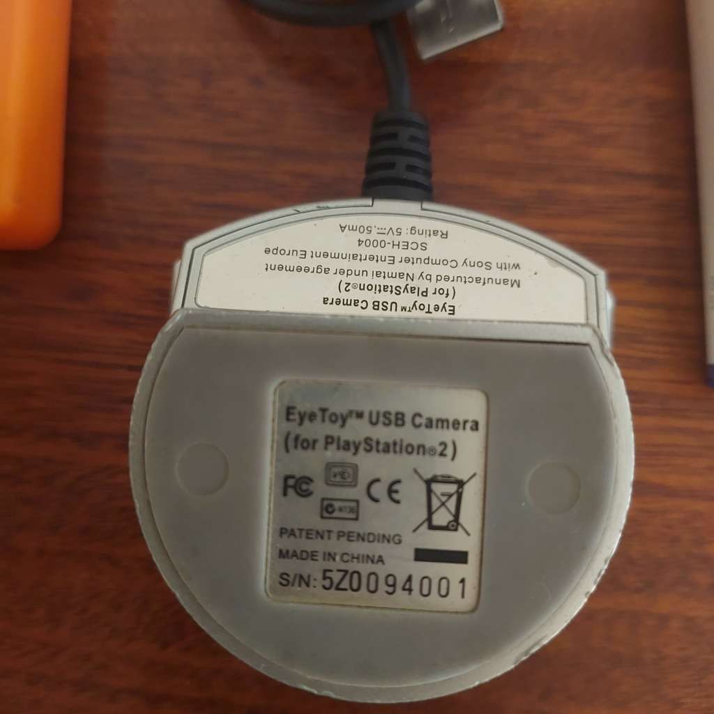 Playstation 2 eye toy plus 2 eye toy games