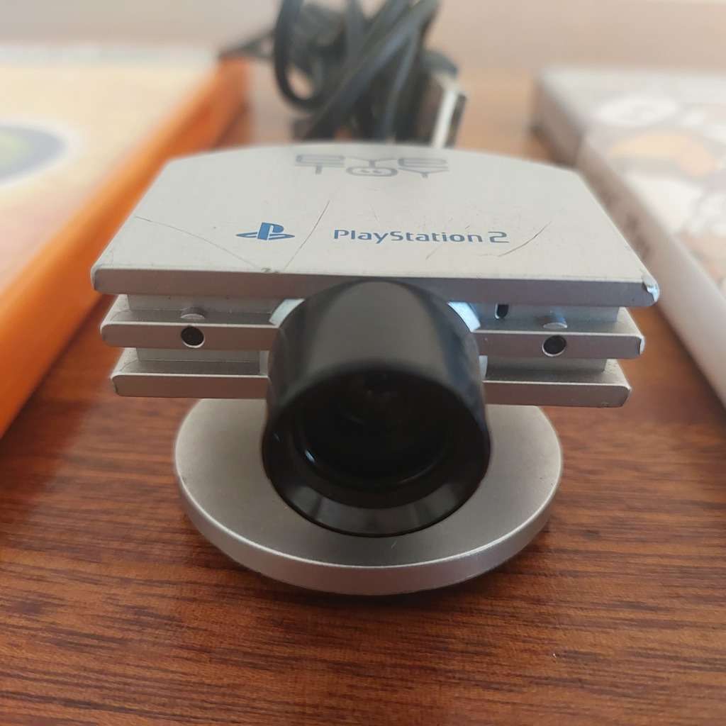 Playstation 2 eye toy plus 2 eye toy games