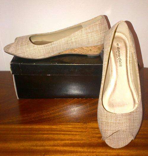 Donna-claire wedges size 6 - was R399 NEW
