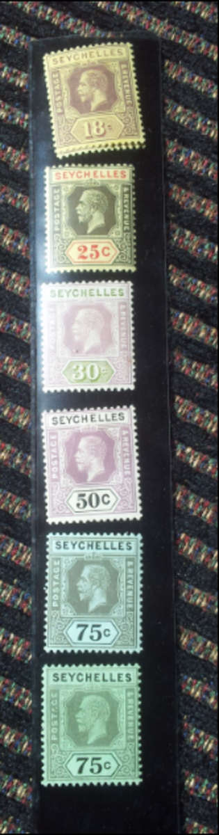 ***VERY NEAT COLLECTION OF SEYCHELLS UNMOUNTED MINT STAMPS***