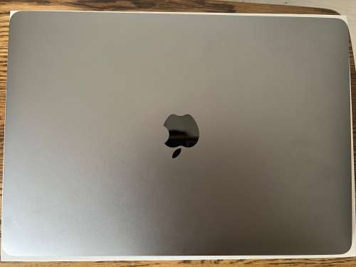 MacBook Air 13.3 inch M1 Chip (2022)