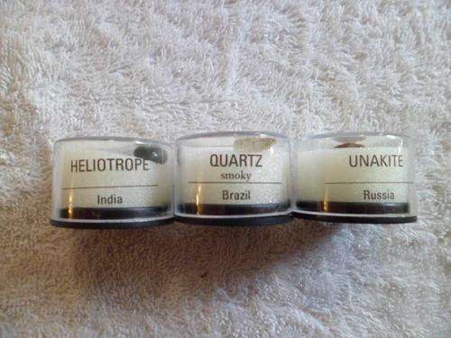 Box of 18 Assorted Minerals - Treasures of The Earth