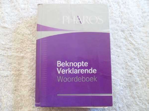 Pharos - Beknopte Verklarende Woordeboek