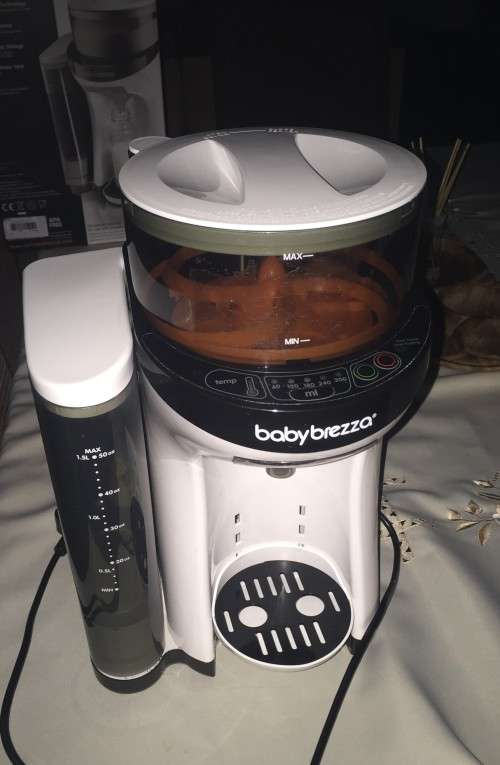 Baby Brezza Formula Pro One Step Food Holder Dispenser Maker Mixer