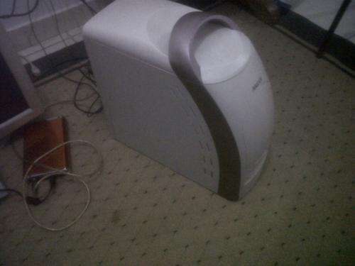 *** Mecer 2.0Ghz Desktop with monitor and keyboard complete!!!!!********