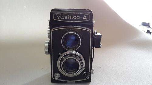 Vintage Yashica A Twin Reflex Camera