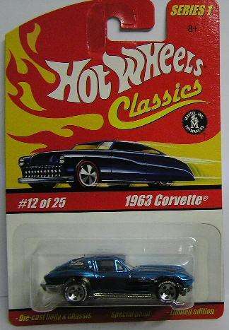 Hotwheels Hot Wheels Diecast Model Car Classics Series Chevy Chevrolet Corvette 1963 1/64 scale new