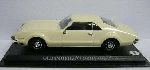 Del Prado Diecast Model Car Collection Oldsmobile Toronado 1/43 scale