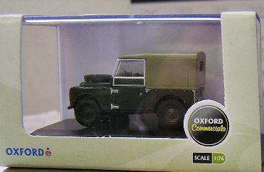 Oxford Diecast Model Car LAN188009 Land Rover 88 " inch Canvas top OO 1/76 railway scale new in pack