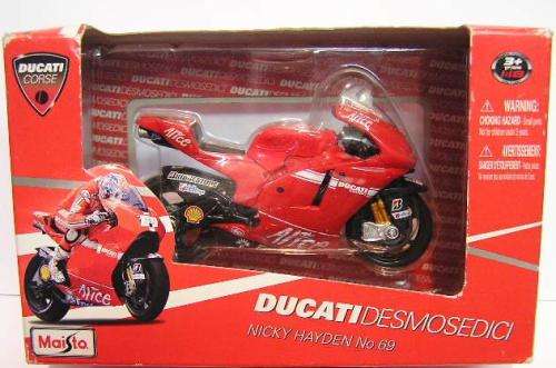 Maisto Diecast Model Motorcycle Bike MotoGP Ducati Desmosedici Hayden No 69 GP 2009 "Alice" 1/18 sca