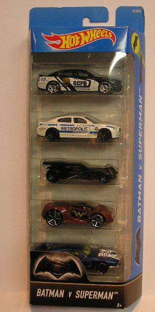 Hotwheels Hot Wheels Diecast Model Car Set 5 pk Batman vs Superman 1/64 scale new in pack