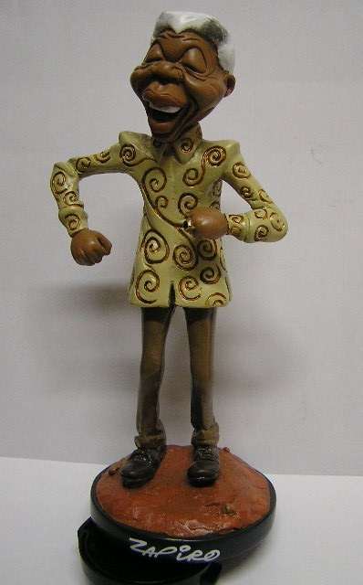 Zapiro Collectable Collectible Mandela Madiba Figure Figurine 17,5 cm tall new in pack