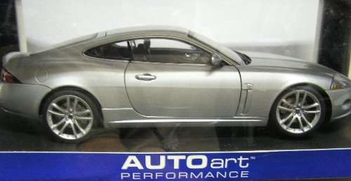 AutoArt Auto Art Diecast Model Car 73631 Jaguar XK Coupe 2006 1/18 scale new in pack