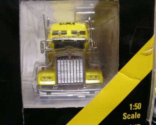 Norscot Diecast Model 55169 Kenworth Truck & Box Trailer Cat Caterpillar Mural 1/50 scale new in pac