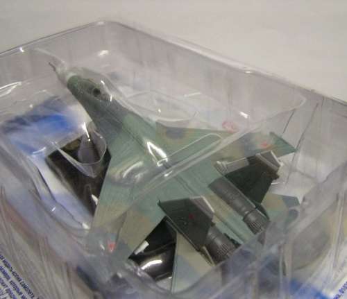 Russian Military Plane Diecast Model Collection Sukhoi 27 1/100 scale new in pack