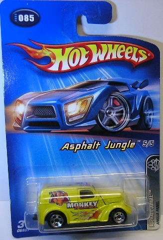 Hotwheels Hot Wheels Diecast Model Car 2005 No 85 Ford Anglia Panelvan "Monkey" Asphalt Jungle new