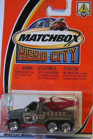 Matchbox Diecast Model Car 2003 No 17 King Tow Truck Wrecker new in pack