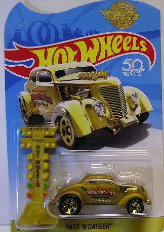 Hotwheels Hot Wheels Diecast Model Car 2018 50th Anniv Pass N Gasser + Racing Starting Lights 1/64