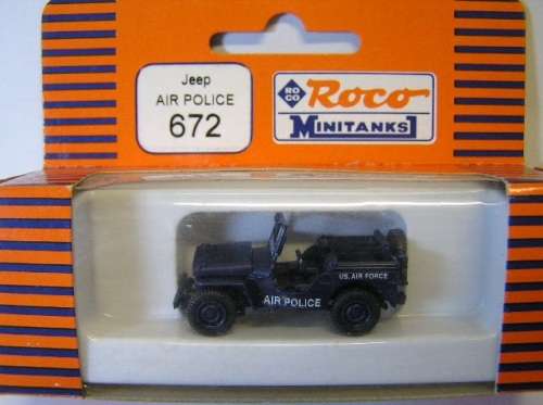 Roco Minitanks Model Car 672 Willys Jeep Airforce Police 1/87 HO railway scale new in pack